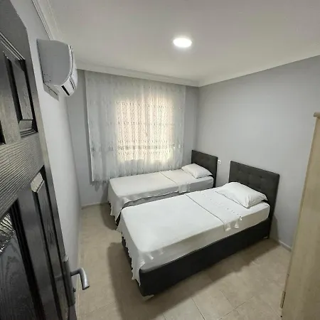 Tom London Apart Fethiye
