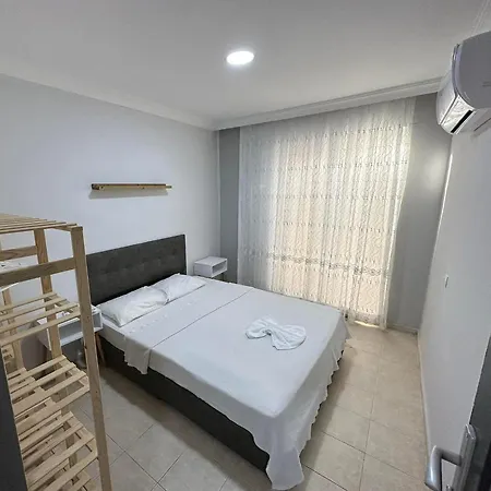 Tom London Apart Fethiye